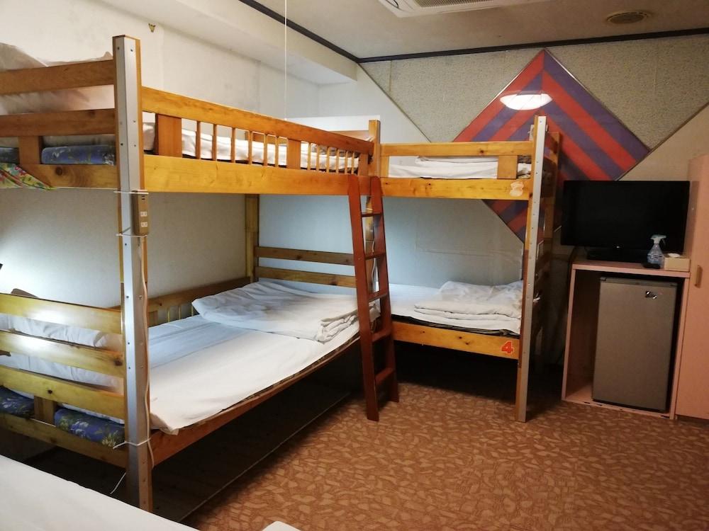 Family & Bakpak Tokyo Hostel Zewnętrze zdjęcie