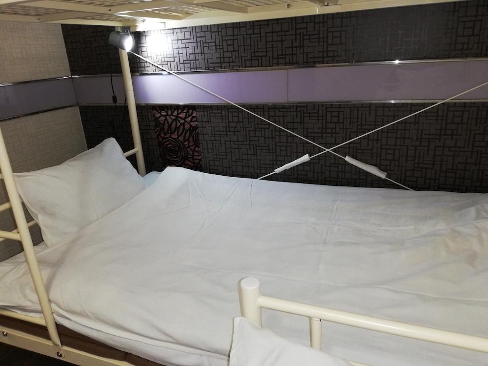 Family & Bakpak Tokyo Hostel Zewnętrze zdjęcie