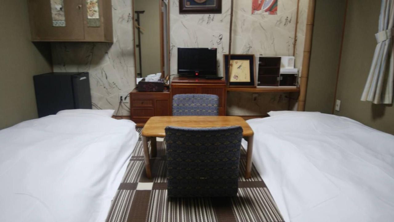 Family & Bakpak Tokyo Hostel Zewnętrze zdjęcie