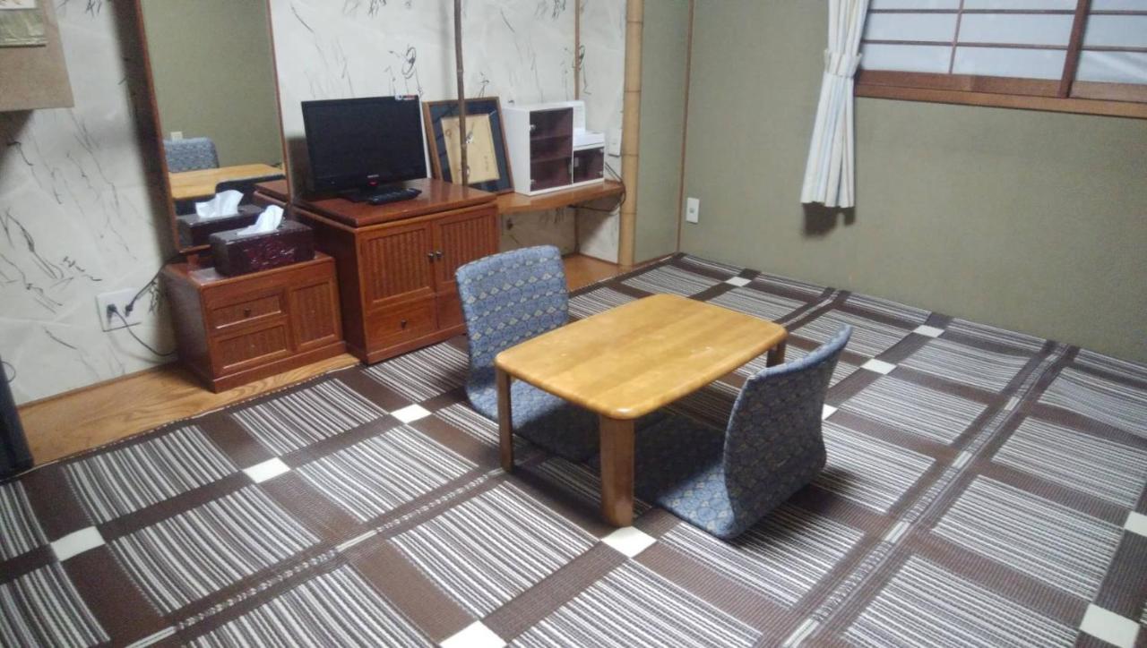 Family & Bakpak Tokyo Hostel Zewnętrze zdjęcie