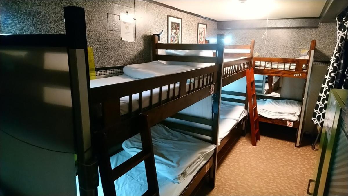 Family & Bakpak Tokyo Hostel Zewnętrze zdjęcie