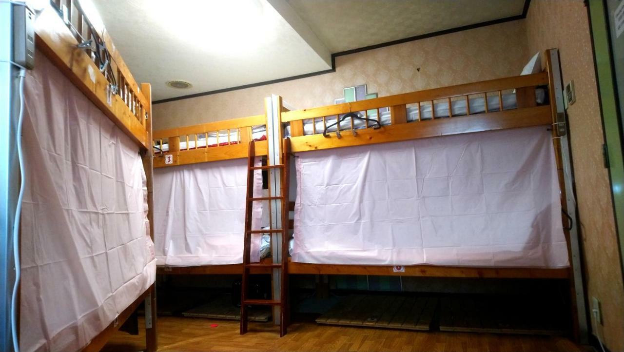 Family & Bakpak Tokyo Hostel Zewnętrze zdjęcie